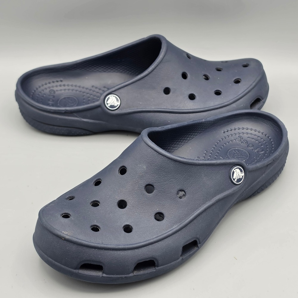 Crocs Clogs Women Size 7 Navy Blue Freesail Slip On Mules Comfort Casual Shoes